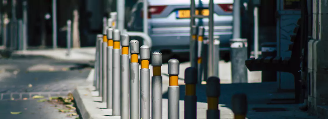 Safe and Convenient Retractable Barrier Column Systems for Properties in Ferry Pass, FL